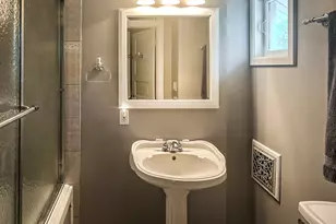 1239 W Lincoln Blvd, Freeport, IL 61032 - Photo 25