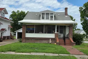 500 W Sloan St, Harrisburg, IL 62946 - Photo 3