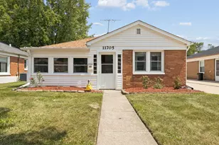 11705 S Meadow Ln Dr, Merrionette Park, IL 60803 - Photo 1