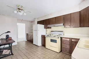 10809 Claridge Ave, Westchester, IL 60154 - Photo 7