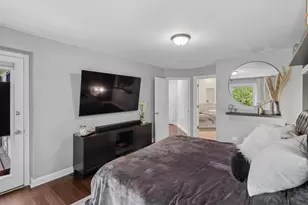 2249 N Enlund Dr, Palatine, IL 60074 - Photo 11