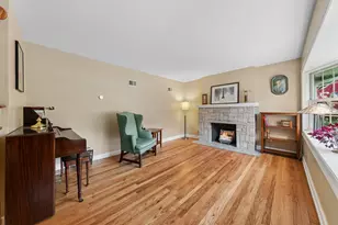 770 Highland Ave, Glen Ellyn, IL 60137 - Photo 3