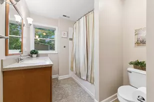 770 Highland Ave, Glen Ellyn, IL 60137 - Photo 15
