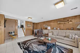 89 S Clarendon Ave, Addison, IL 60101 - Photo 37