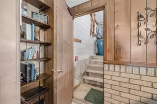 89 S Clarendon Ave, Addison, IL 60101 - Photo 47