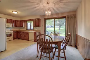 801 N Lime St, Albany, IL 61230 - Photo 3