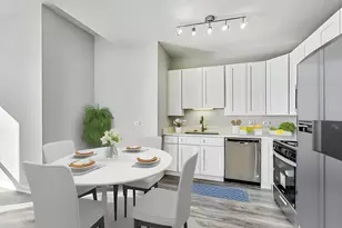8 W Monroe St, Chicago, IL 60603 - Photo 25