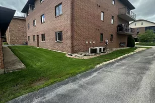 16743 Paxton Ave, Tinley Park, IL 60477 - Photo 7