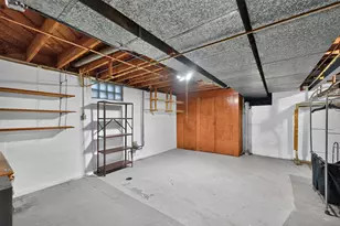809 Woodlawn Dr, Dekalb, IL 60115 - Photo 41