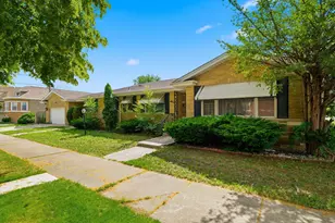 8300 S Hermitage Ave, Chicago, IL 60620 - Photo 1