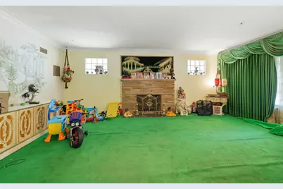 8300 S Hermitage Avenue, Chicago, IL 60620 - Photo 3