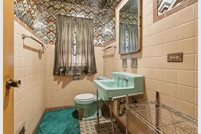8300 S Hermitage Avenue, Chicago, IL 60620 - Photo 11