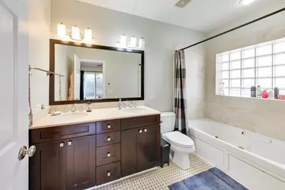 [Address not provided], Chicago, IL 60657 - Photo 21