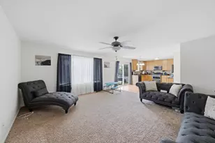 2707 Misty Brook Ln, Joliet, IL 60432 - Photo 9