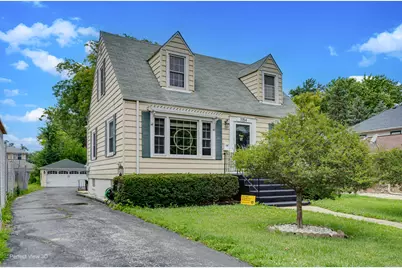 11154 S Worth Avenue, Worth, IL 60482 - Photo 1