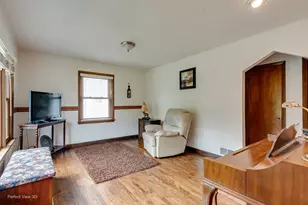 11154 S Worth Ave, Worth, IL 60482 - Photo 9