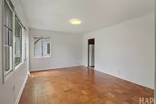 916 Chestnut St, Waukegan, IL 60085 - Photo 3