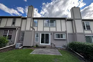 1404 W Sapphire Dr, Hoffman Estates, IL 60192 - Photo 29
