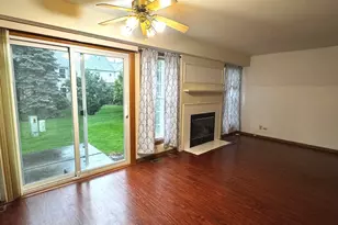 1404 W Sapphire Dr, Hoffman Estates, IL 60192 - Photo 11