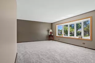 1212 Rose Ct, Bartlett, IL 60103 - Photo 5