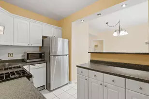 1624 W Farwell Ave, Chicago, IL 60626 - Photo 11