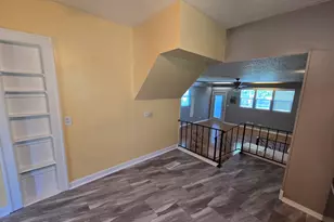 14920 Hamlin Ave, Midlothian, IL 60445 - Photo 11