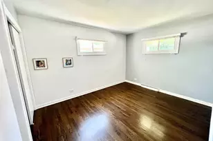 128 E Normandy Dr, Addison, IL 60101 - Photo 9