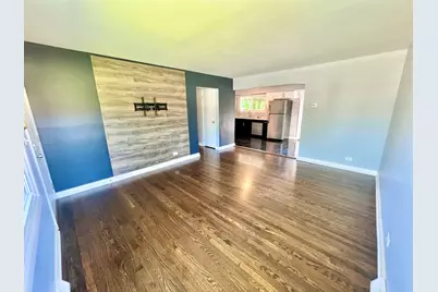 128 E Normandy Drive, Addison, IL 60101 - Photo 5