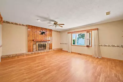 1644 Bayberry Lane, Sycamore, IL 60178 - Photo 11