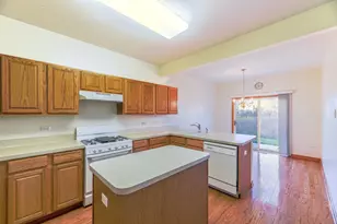 1623 S Candlestick Way, Waukegan, IL 60085 - Photo 7