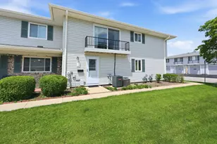 [Address not provided], Schaumburg, IL 60194 - Photo 1