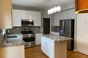 2904 Aberdeen Dr, Montgomery, IL 60538 - Photo 9