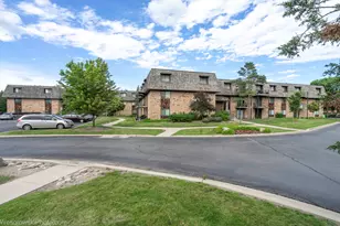 11 Oak Creek Dr, Buffalo Grove, IL 60089 - Photo 21