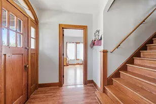 933 Lebanon St, Aurora, IL 60505 - Photo 3