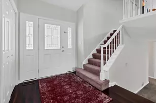 1820 Claremont Rd, Hoffman Estates, IL 60169 - Photo 3