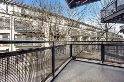 1070 W 15th Street #203, Chicago, IL 60608 - Photo 23