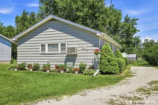 36859 N Lake St, Ingleside, IL 60041 - Photo 3