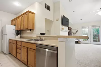 3846 Thornhill Drive #3846, Champaign, IL 61822 - Photo 9