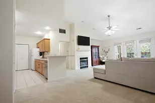3846 Thornhill Dr, Champaign, IL 61822 - Photo 3