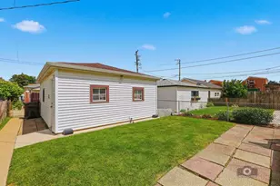 3221 N Pioneer Ave, Chicago, IL 60634 - Photo 23