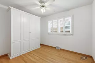 3221 N Pioneer Ave, Chicago, IL 60634 - Photo 9