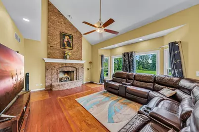 4756 Fesseneva Lane, Naperville, IL 60564 - Photo 9