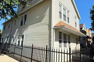 3824 S Sacramento Ave, Chicago, IL 60632 - Photo 3