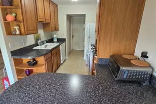 1067 Glouchester Harbor, Schaumburg, IL 60193 - Photo 7