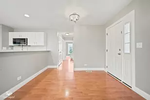 15744 Cove Cir, Plainfield, IL 60544 - Photo 5