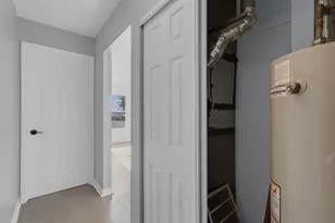 16713 Highview Ave, Orland Hills, IL 60487 - Photo 17