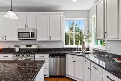1214 Ridgewood Court, Vernon Hills, IL 60061 - Photo 9