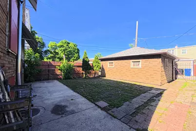 1755 N Meade Avenue, Chicago, IL 60639 - Photo 11