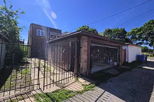 1755 N Meade Ave, Chicago, IL 60639 - Photo 9