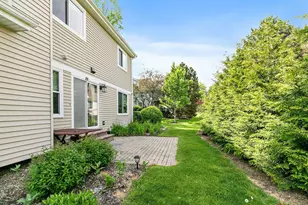 349 Hampton Ct, Crystal Lake, IL 60012 - Photo 25